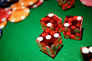 merona4d mobile app interface showing Liga 1 football markets and live-dealer game lobbies